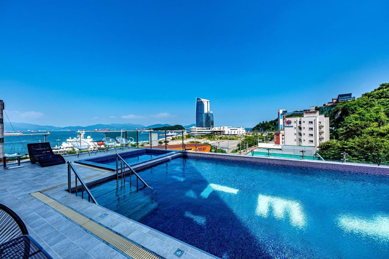 Hs Tourist Hotel Йосу Экстерьер фото