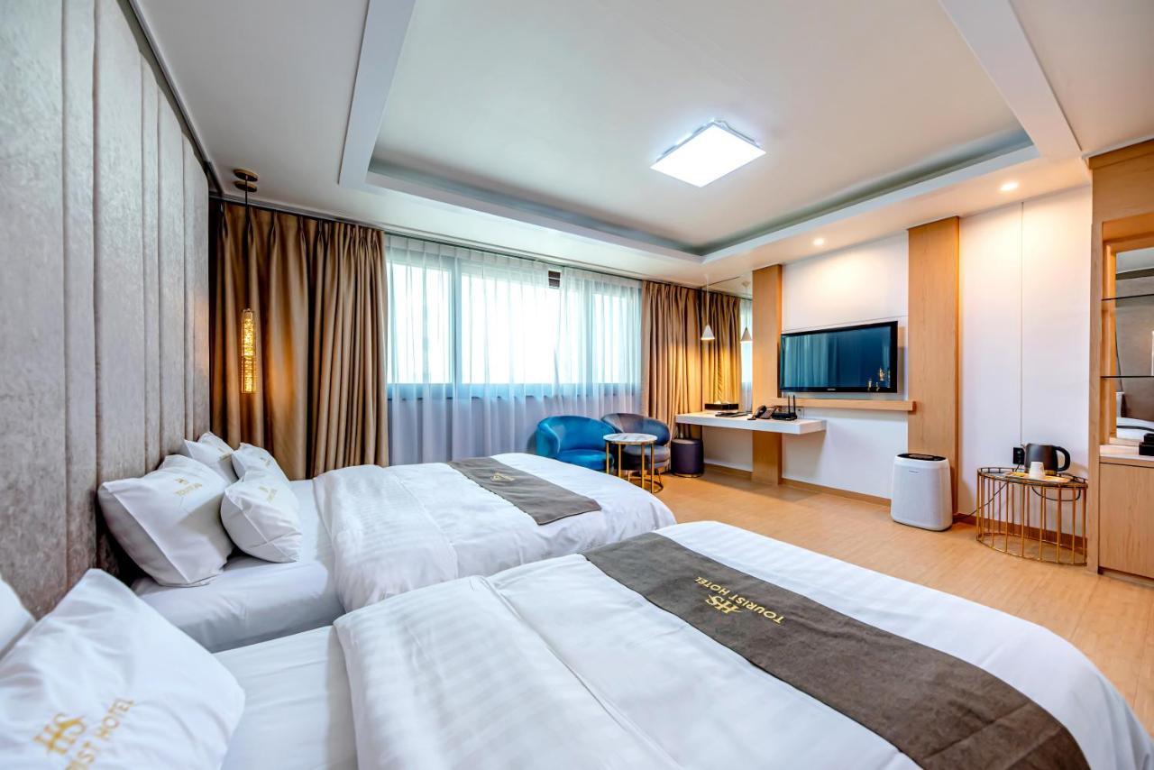 Hs Tourist Hotel Йосу Экстерьер фото