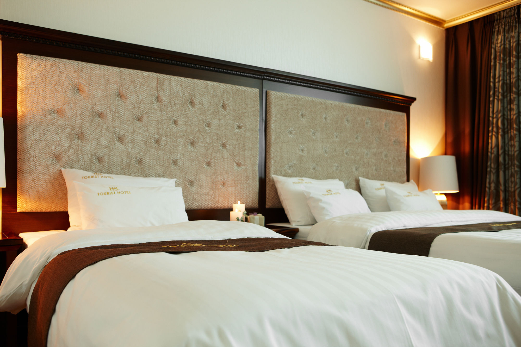 Hs Tourist Hotel Йосу Экстерьер фото